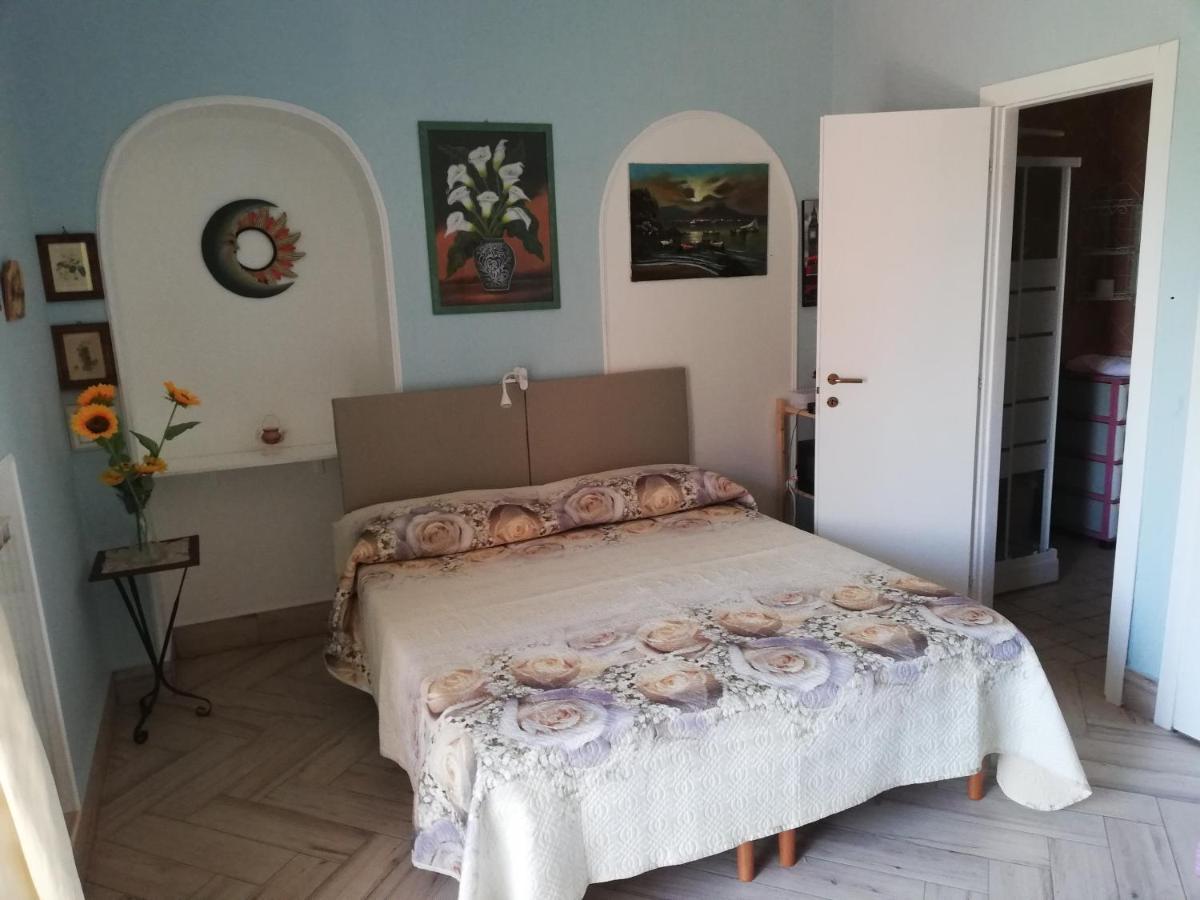Camera Sofia B&B Pozzuoli Esterno foto